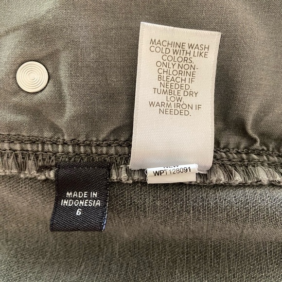 J Jill authentic fit slim ankle jeans - Picture 8 of 9